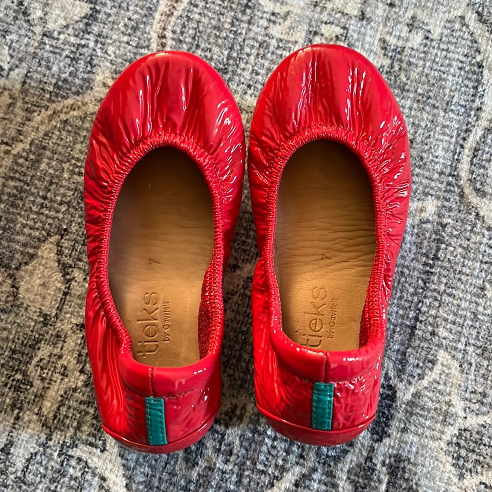 Toddler Size 7 Razzleberry Tieks